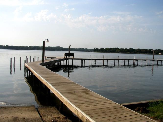 fishing dock malakoff texas cherokee landing cedar creek lake